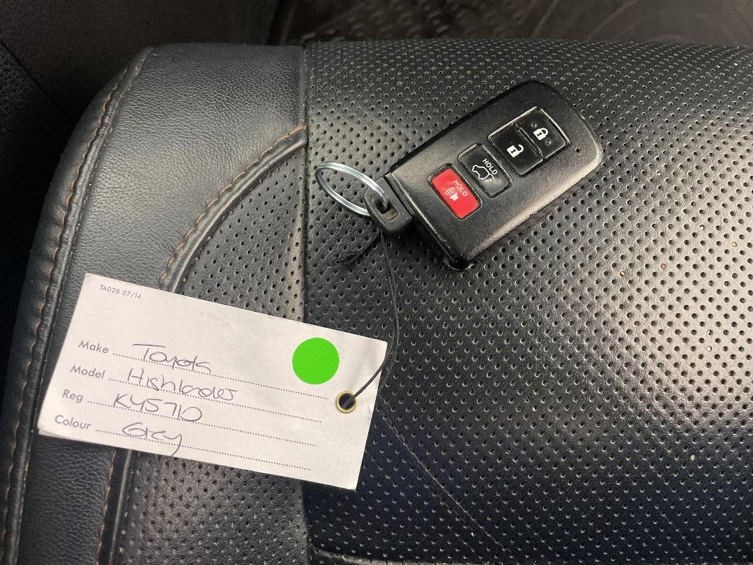 Photo '22' of Toyota Highlander