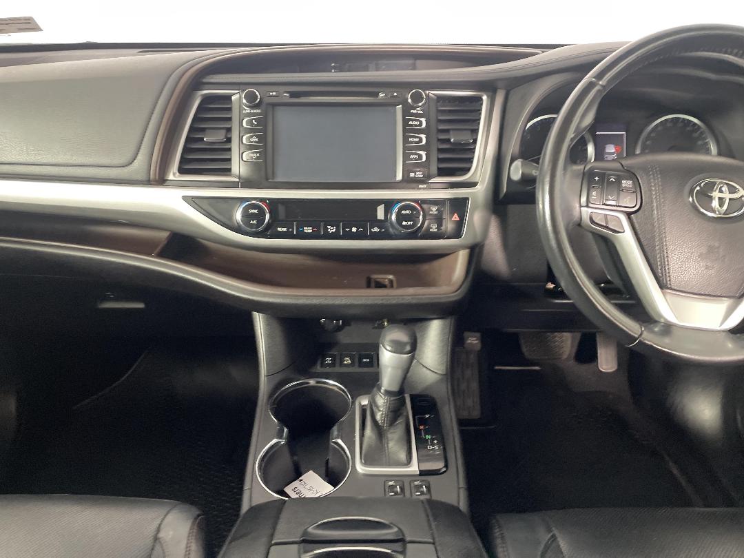 Photo '18' of Toyota Highlander