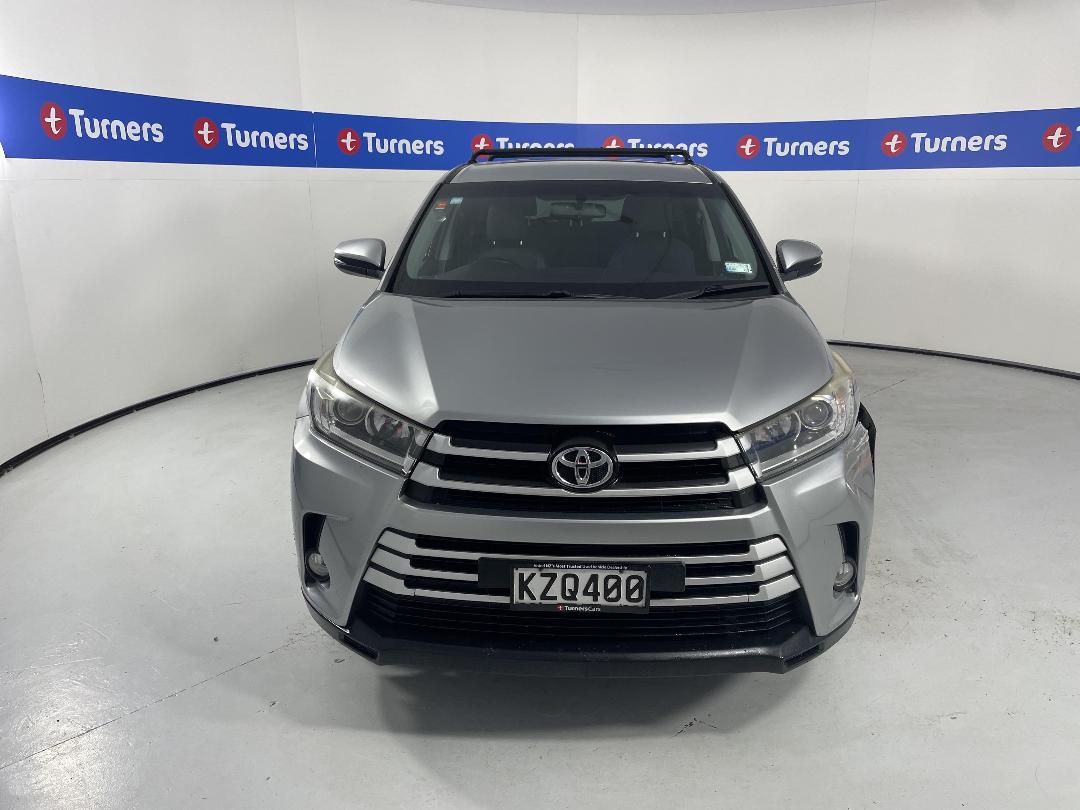 Photo '2' of Toyota Highlander Photo '2' of Toyota Highlander