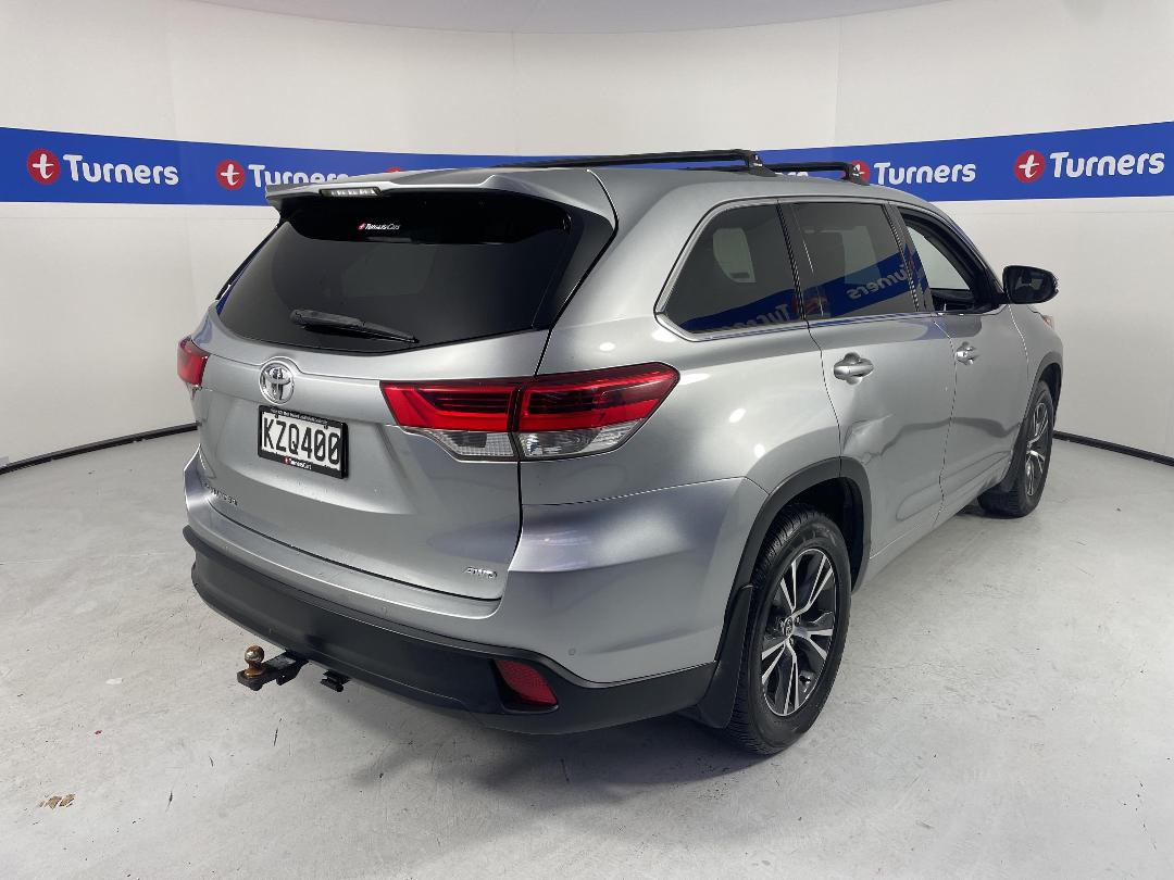 Photo '7' of Toyota Highlander Photo '7' of Toyota Highlander