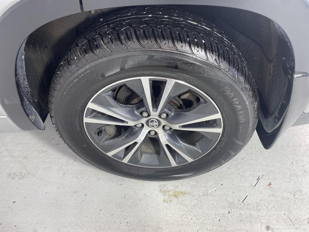 Photo '11' of Toyota Highlander Photo '11' of Toyota Highlander