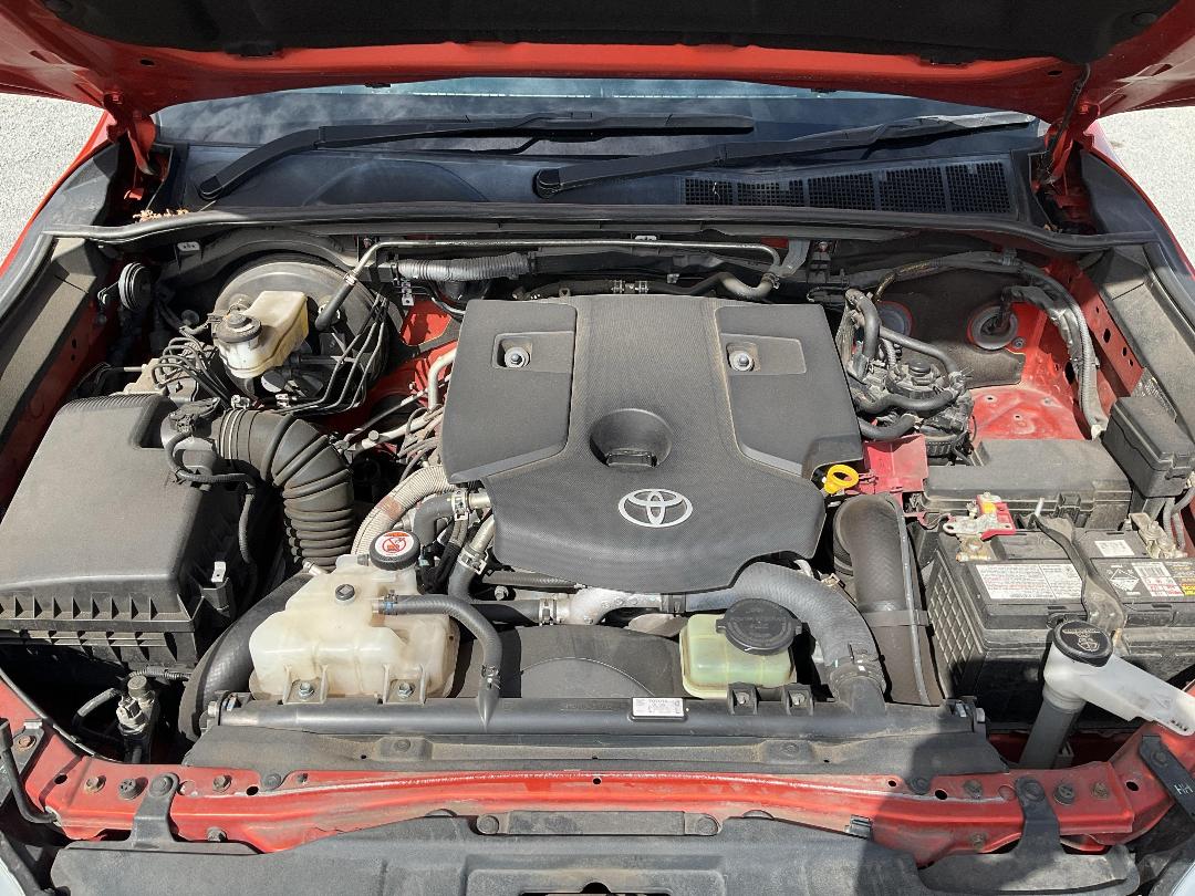 Photo '13' of Toyota Hilux