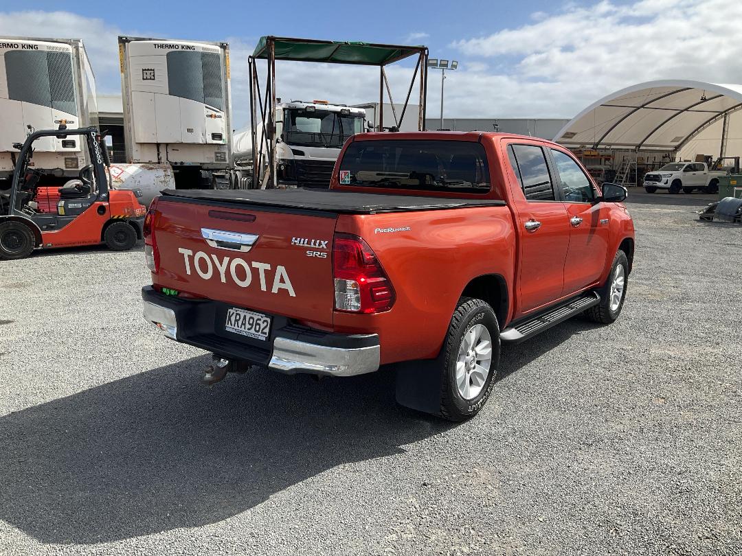 Photo '7' of Toyota Hilux