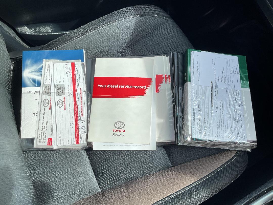 Photo '23' of Toyota Hilux