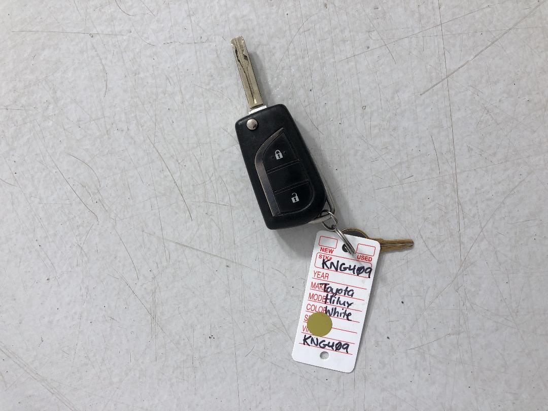 Photo '22' of Toyota Hilux