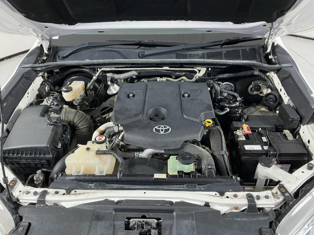 Photo '13' of Toyota Hilux