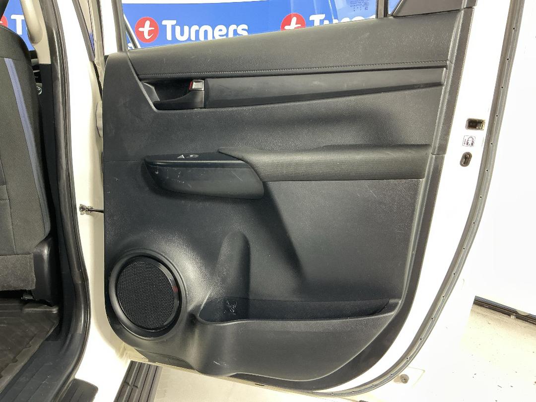 Photo '19' of Toyota Hilux