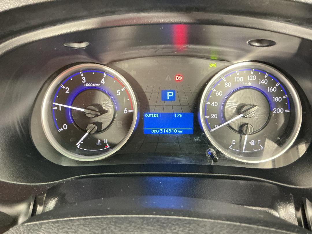 Photo '21' of Toyota Hilux