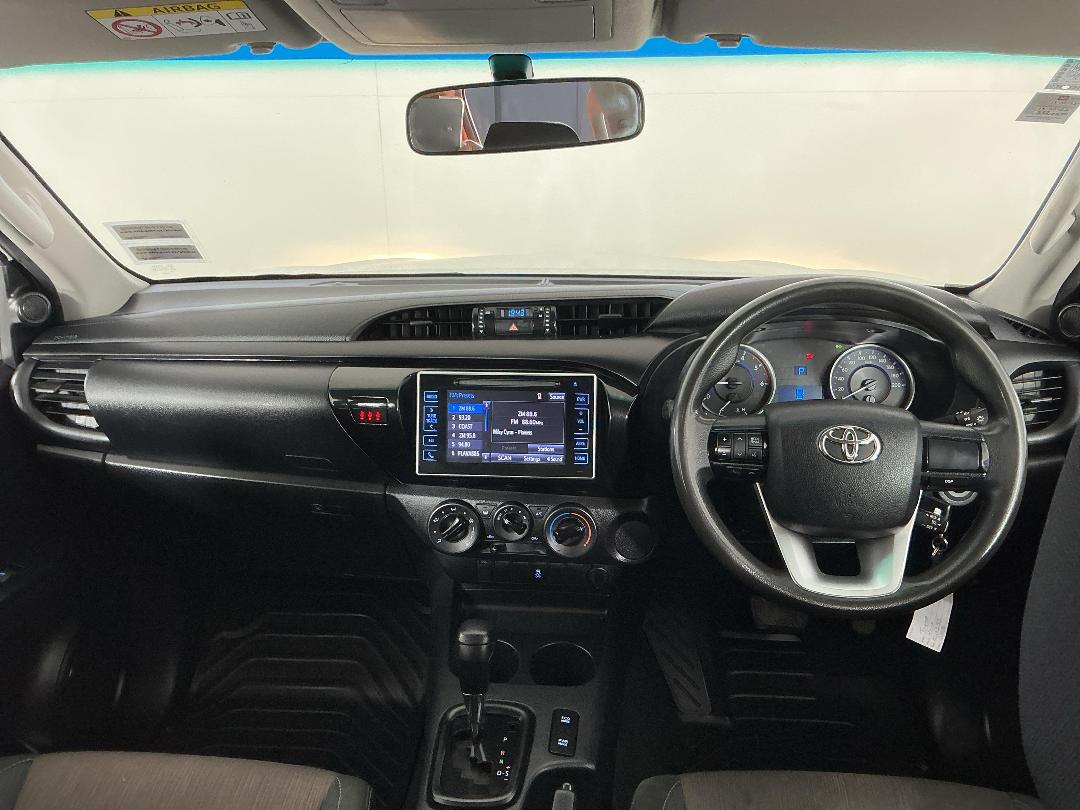 Photo '17' of Toyota Hilux