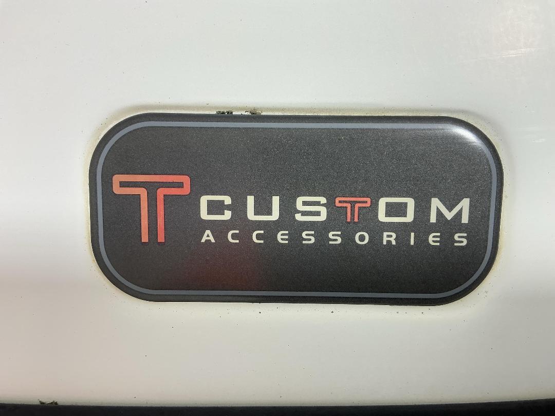 Photo '28' of Toyota Hilux