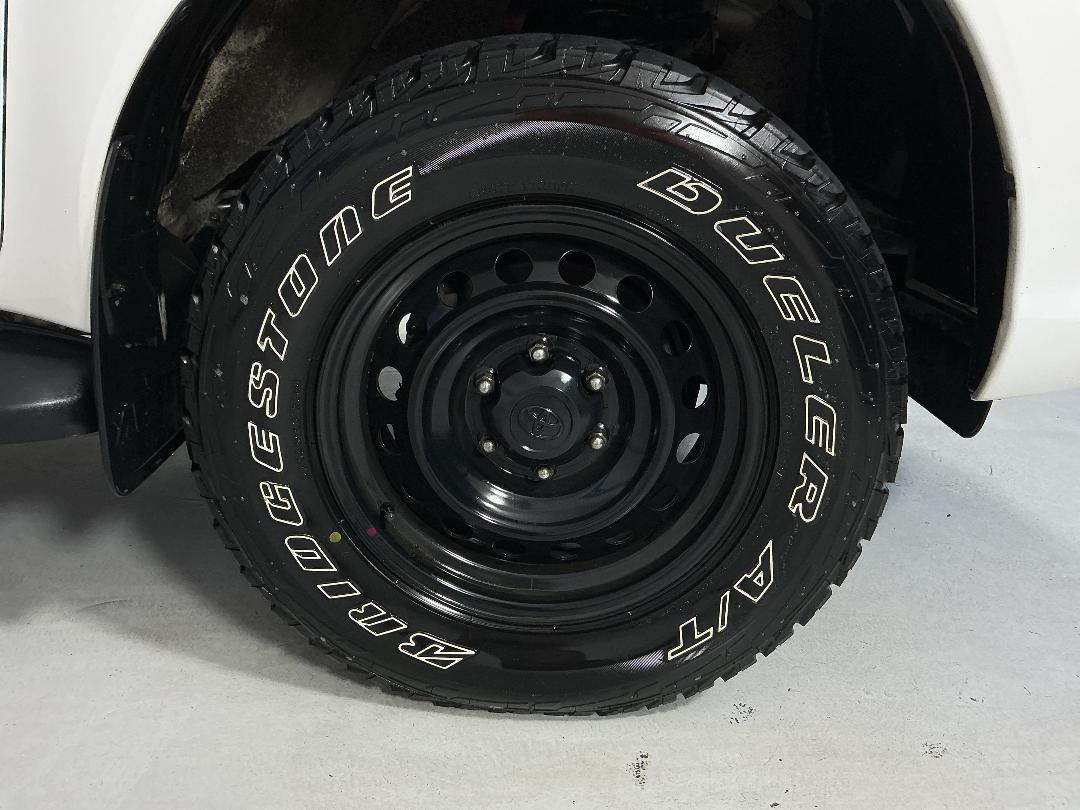 Photo '9' of Toyota Hilux Photo '9' of Toyota Hilux