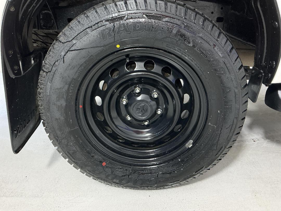 Photo '12' of Toyota Hilux Photo '12' of Toyota Hilux