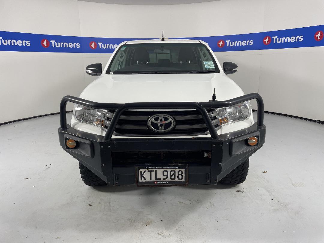 Photo '2' of Toyota Hilux