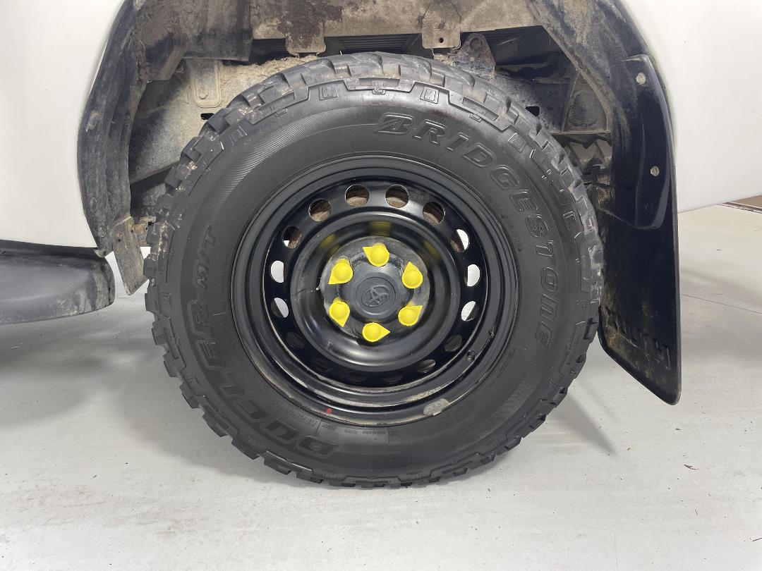 Photo '11' of Toyota Hilux