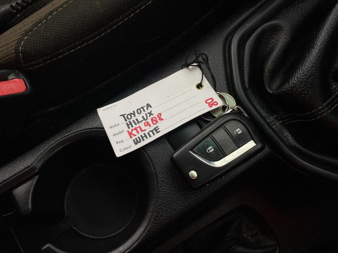 Photo '22' of Toyota Hilux