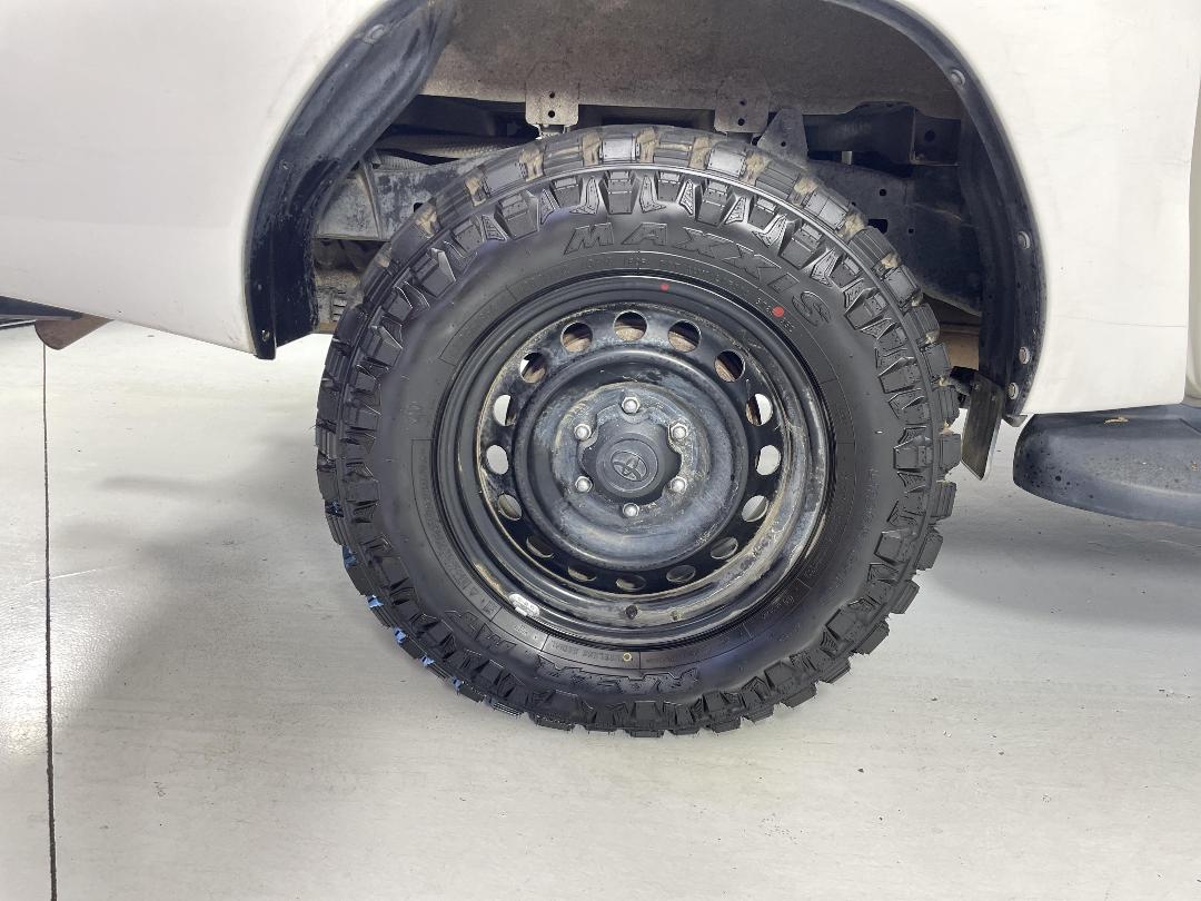 Photo '12' of Toyota Hilux