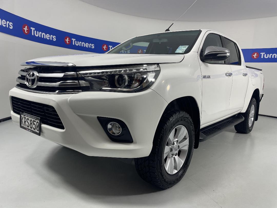 Photo '4' of Toyota Hilux