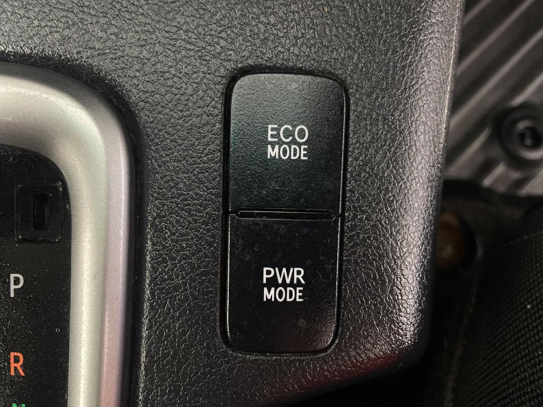 Photo '27' of Toyota Hilux