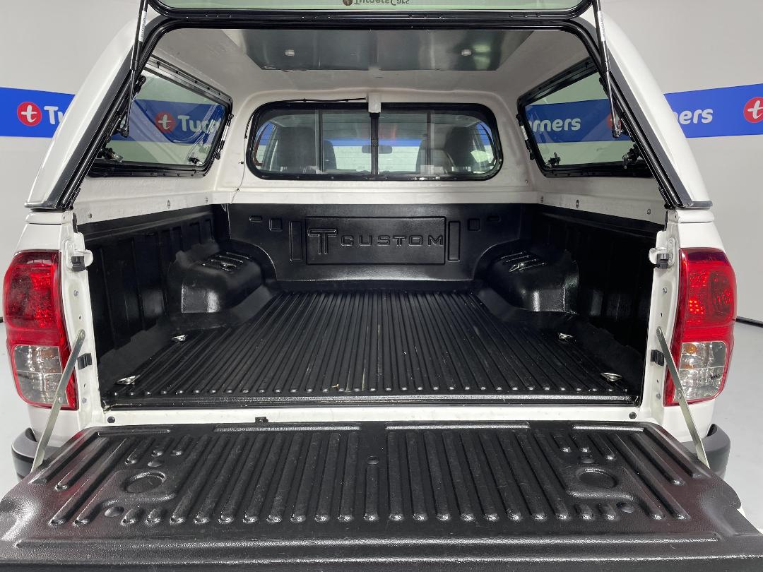 Photo '14' of Toyota Hilux