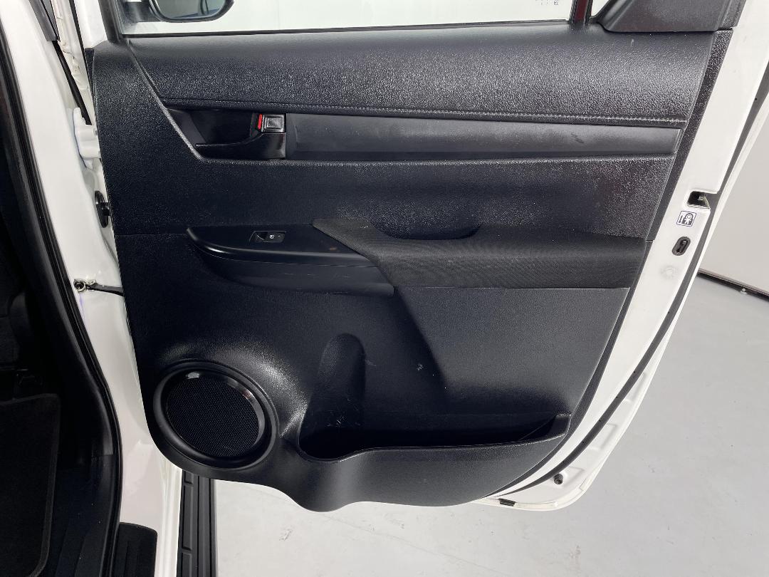 Photo '19' of Toyota Hilux