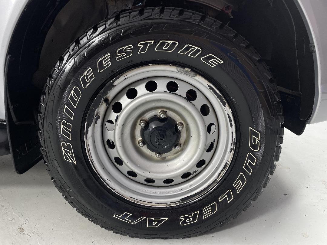 Photo '9' of Toyota Hilux