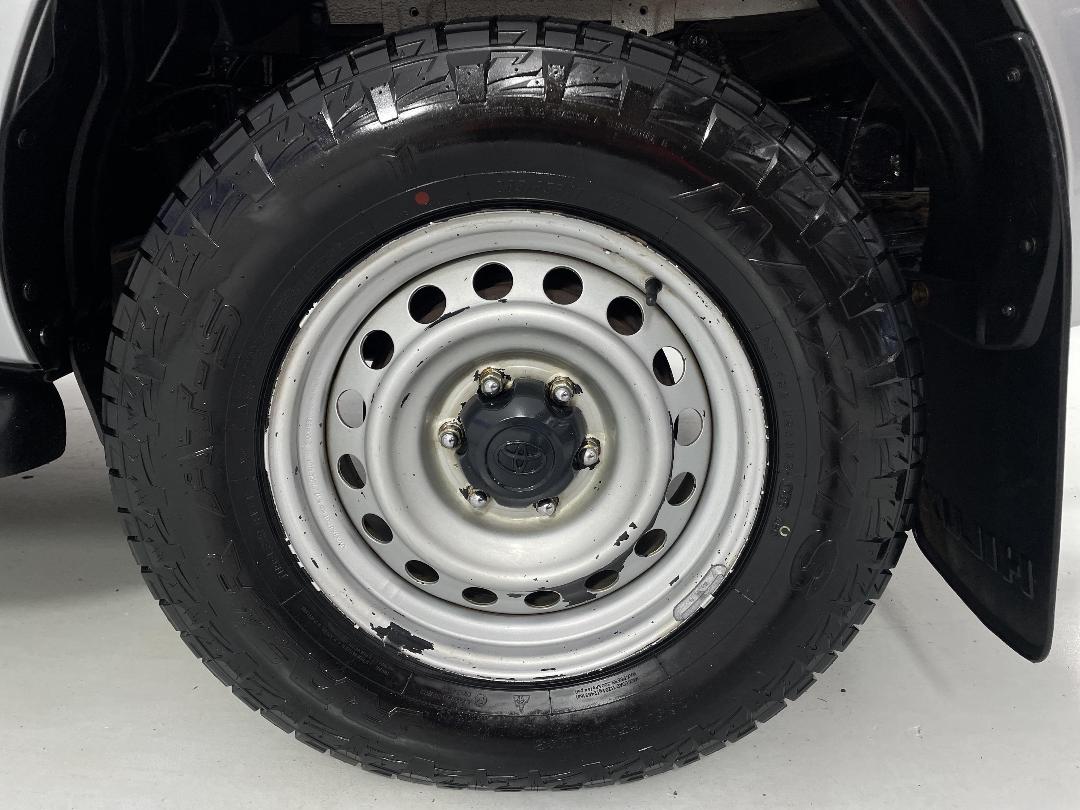 Photo '11' of Toyota Hilux