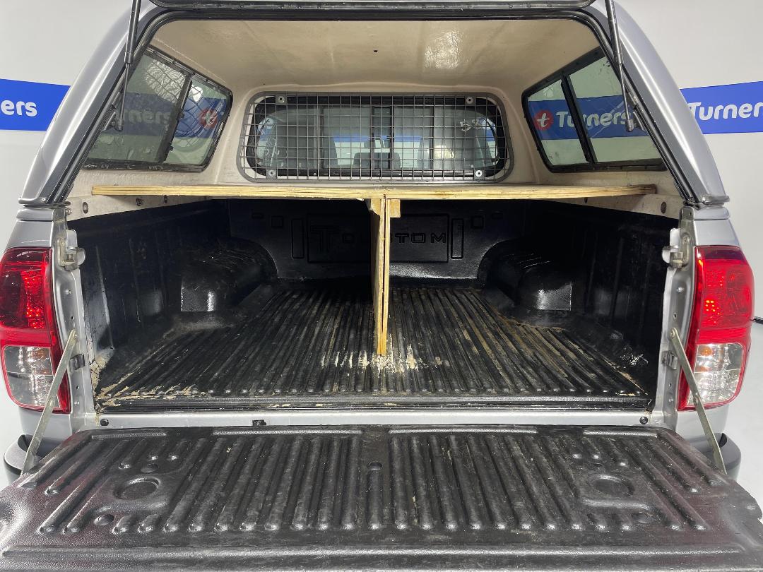 Photo '14' of Toyota Hilux