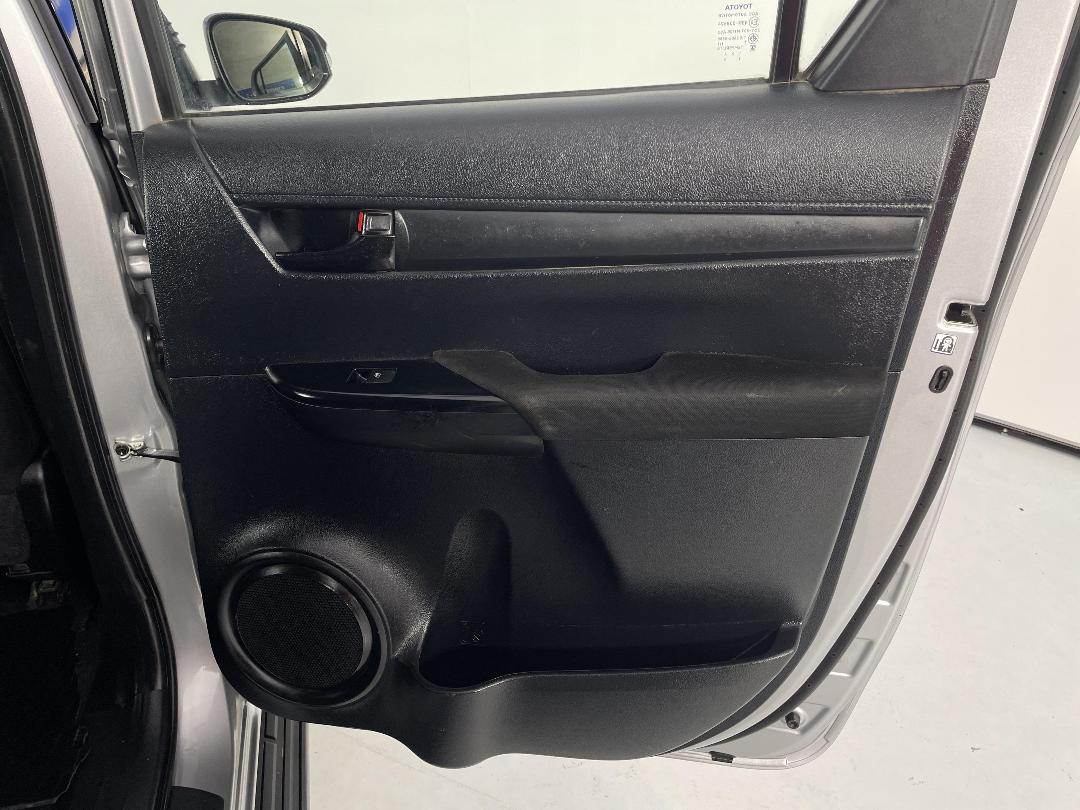 Photo '19' of Toyota Hilux