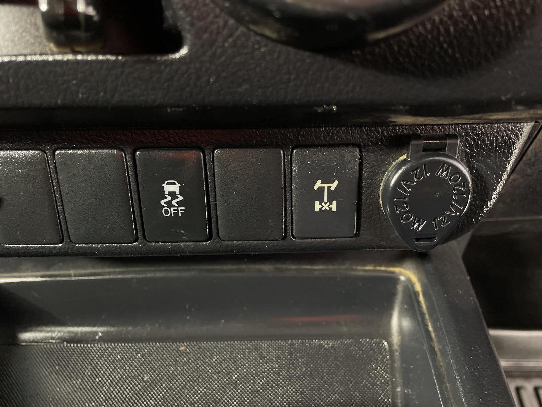 Photo '26' of Toyota Hilux