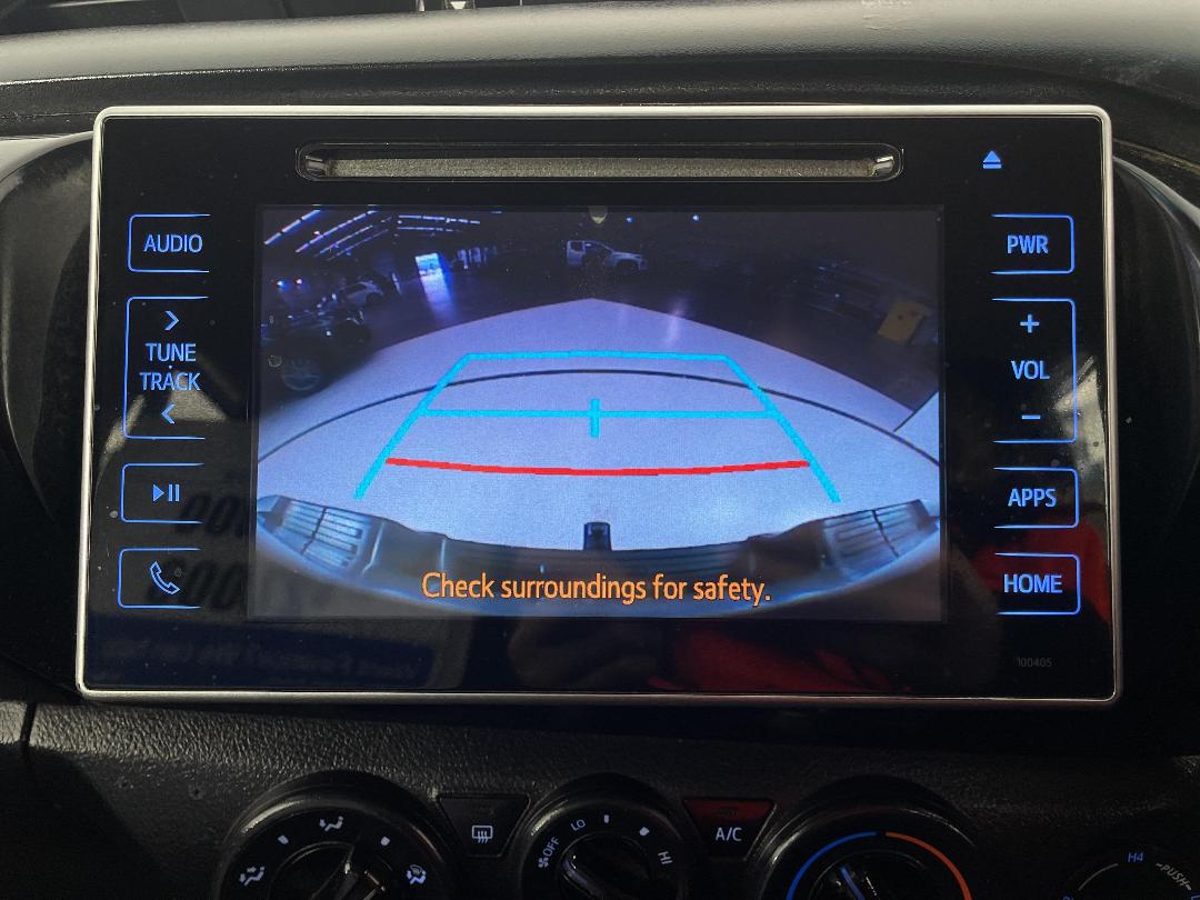 Photo '28' of Toyota Hilux