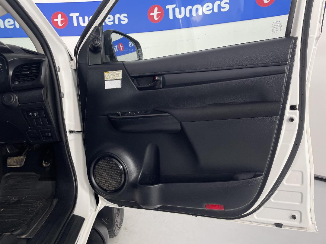 Photo '15' of Toyota Hilux