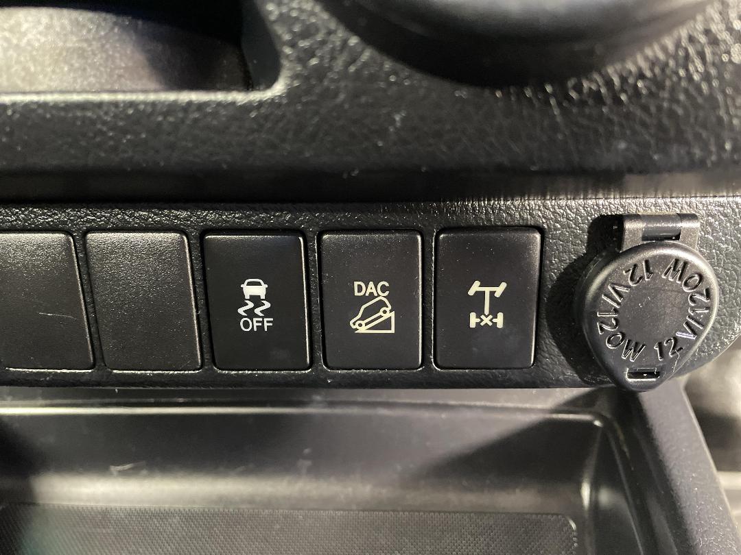 Photo '26' of Toyota Hilux