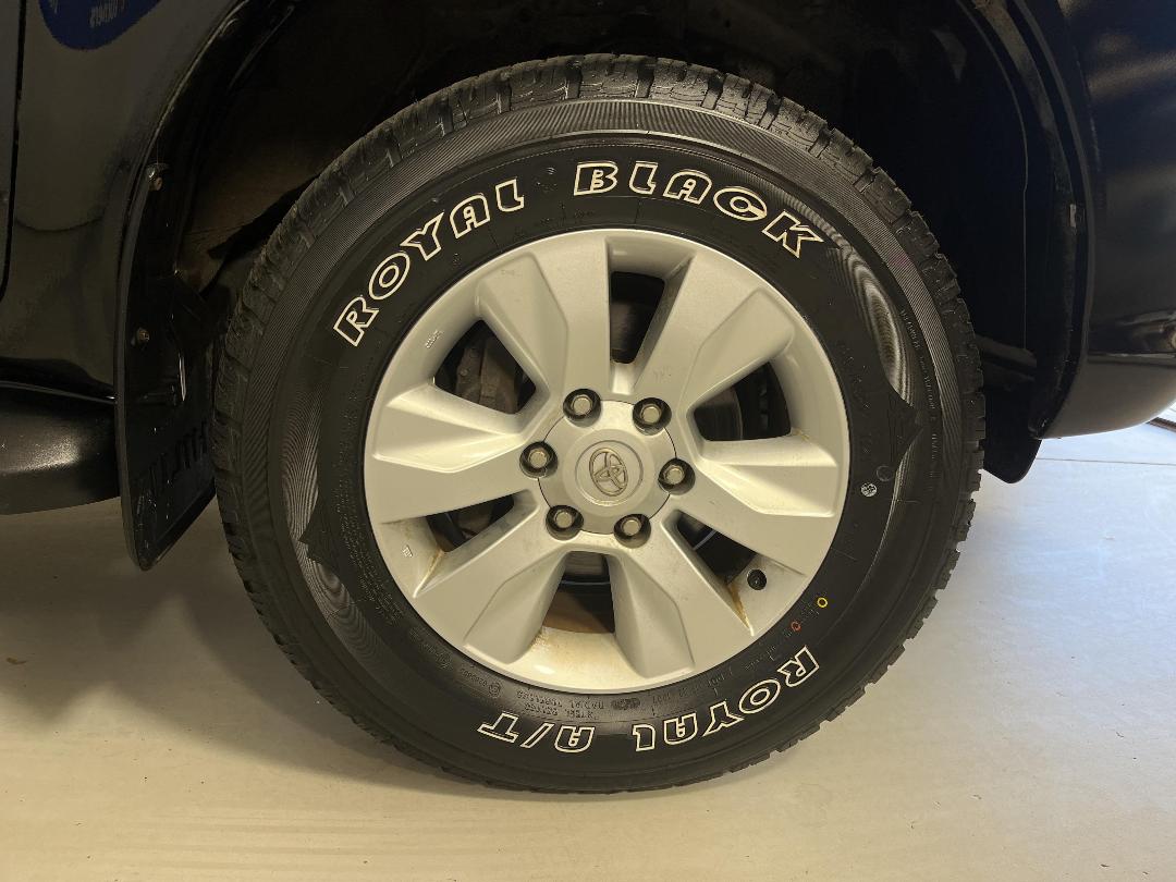 Photo '9' of Toyota Hilux