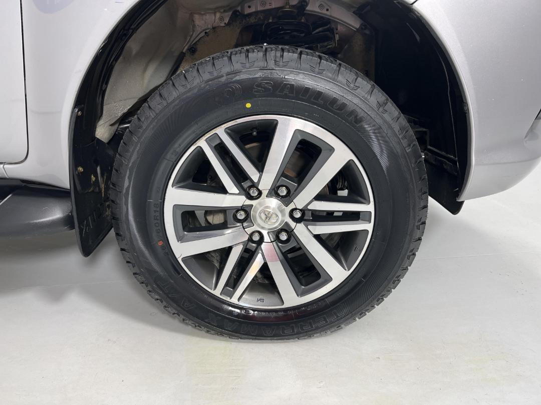 Photo '9' of Toyota Hilux Photo '9' of Toyota Hilux