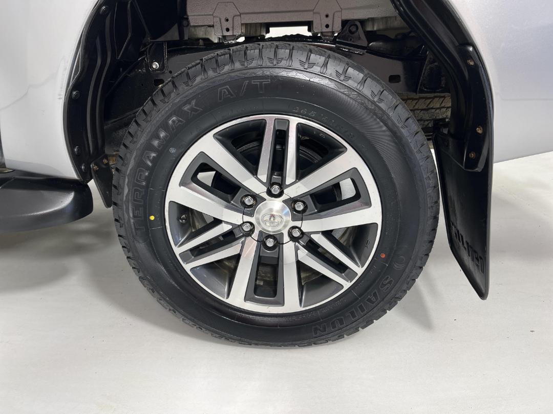 Photo '11' of Toyota Hilux Photo '11' of Toyota Hilux