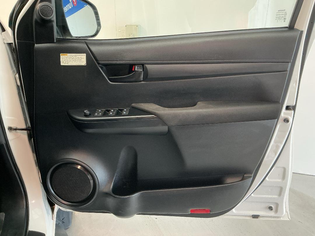 Photo '15' of Toyota Hilux Photo '15' of Toyota Hilux