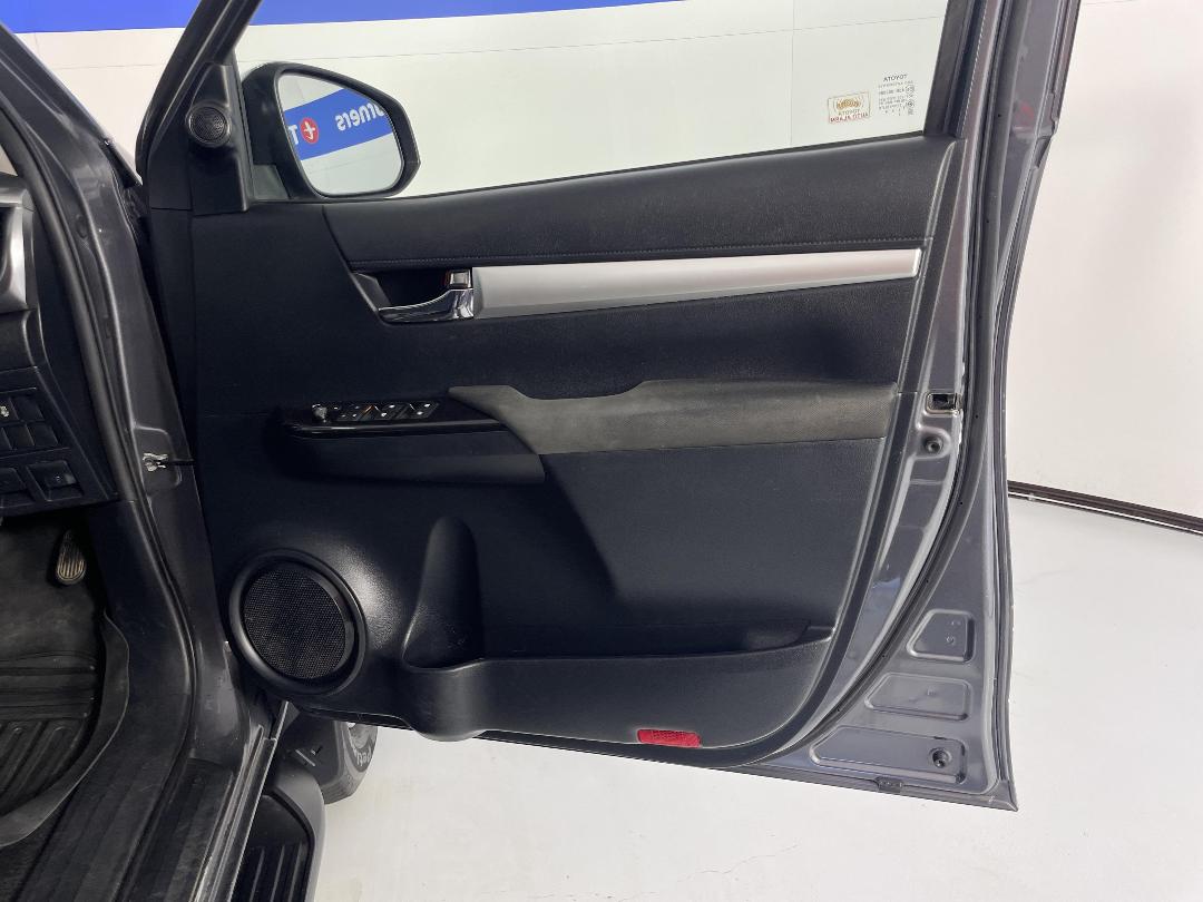 Photo '15' of Toyota Hilux Photo '15' of Toyota Hilux