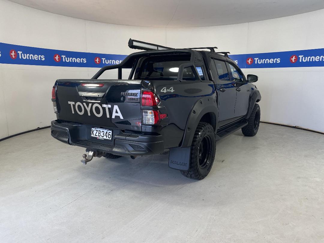 Photo '7' of Toyota Hilux Photo '7' of Toyota Hilux