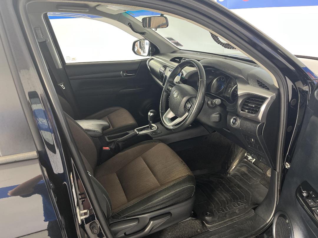 Photo '16' of Toyota Hilux Photo '16' of Toyota Hilux