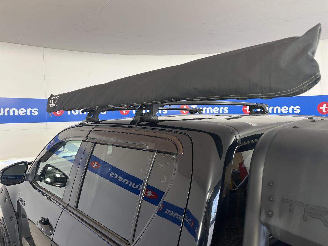 Photo '27' of Toyota Hilux Photo '27' of Toyota Hilux