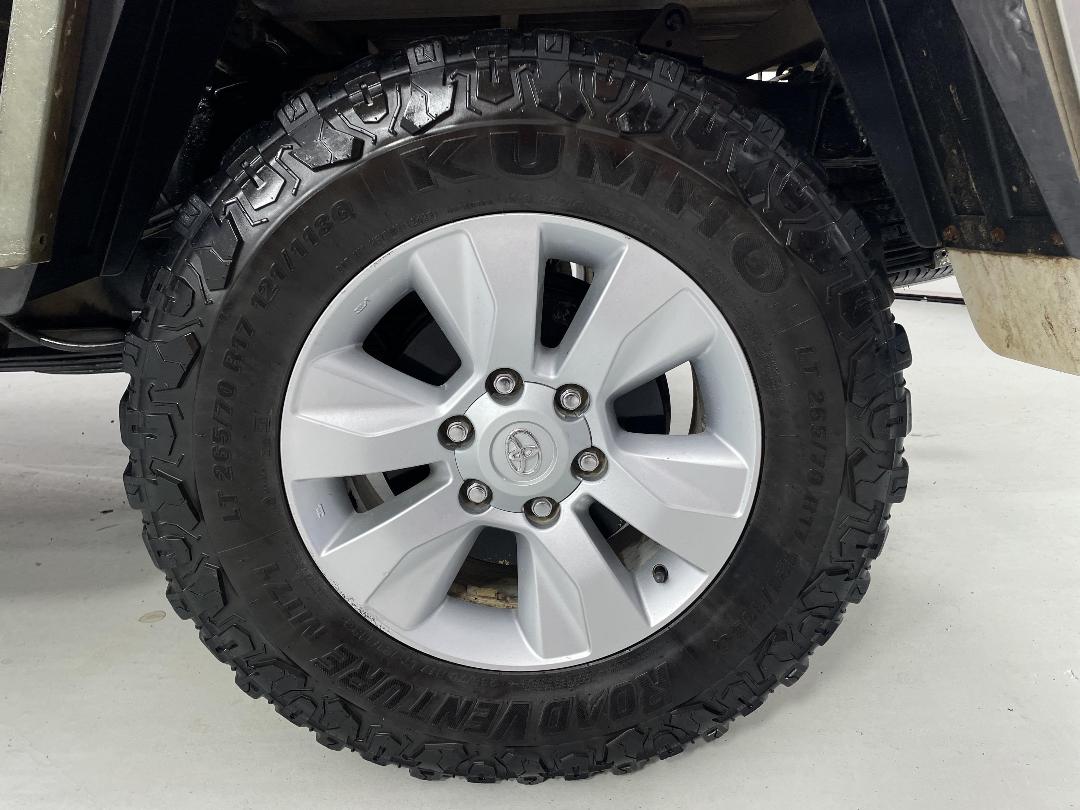 Photo '11' of Toyota Hilux Photo '11' of Toyota Hilux