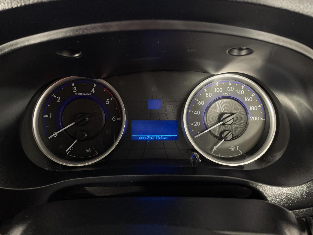 Photo '21' of Toyota Hilux