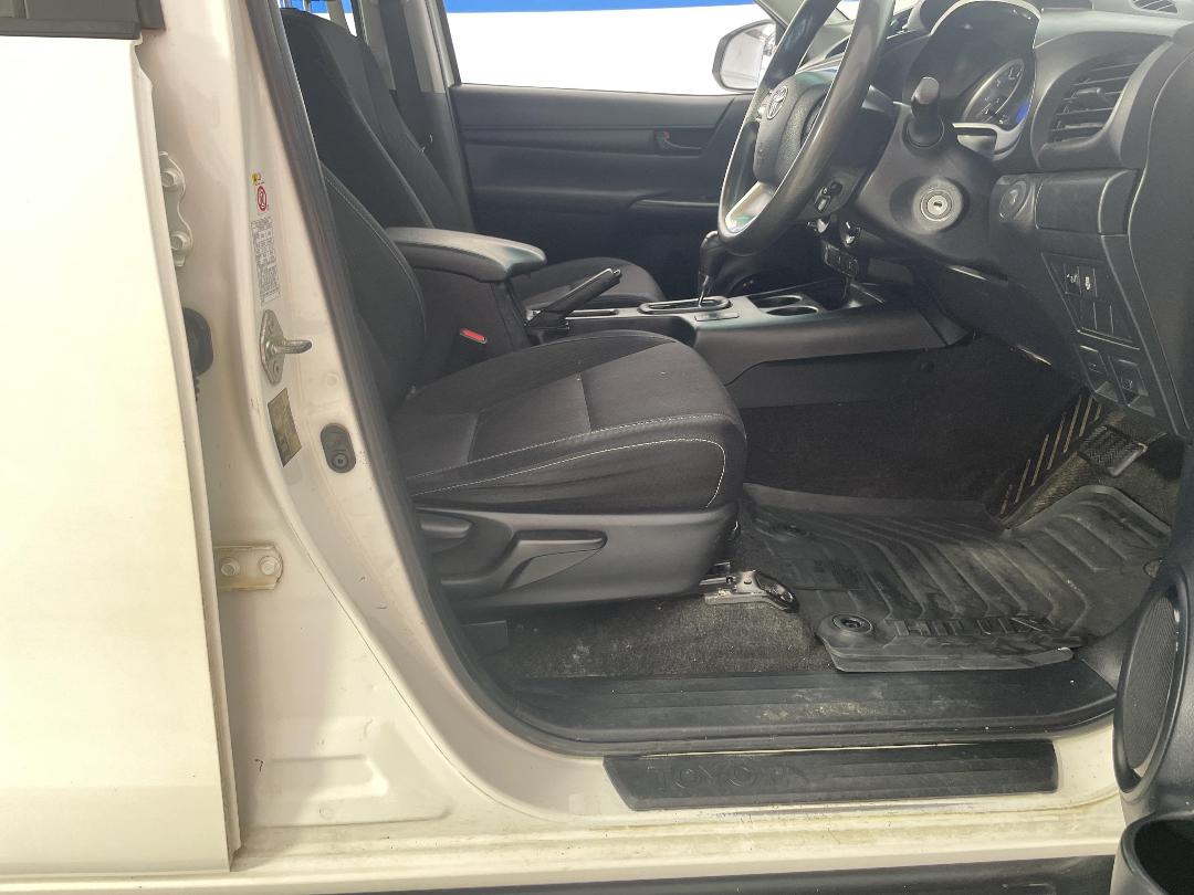 Photo '16' of Toyota Hilux Photo '16' of Toyota Hilux