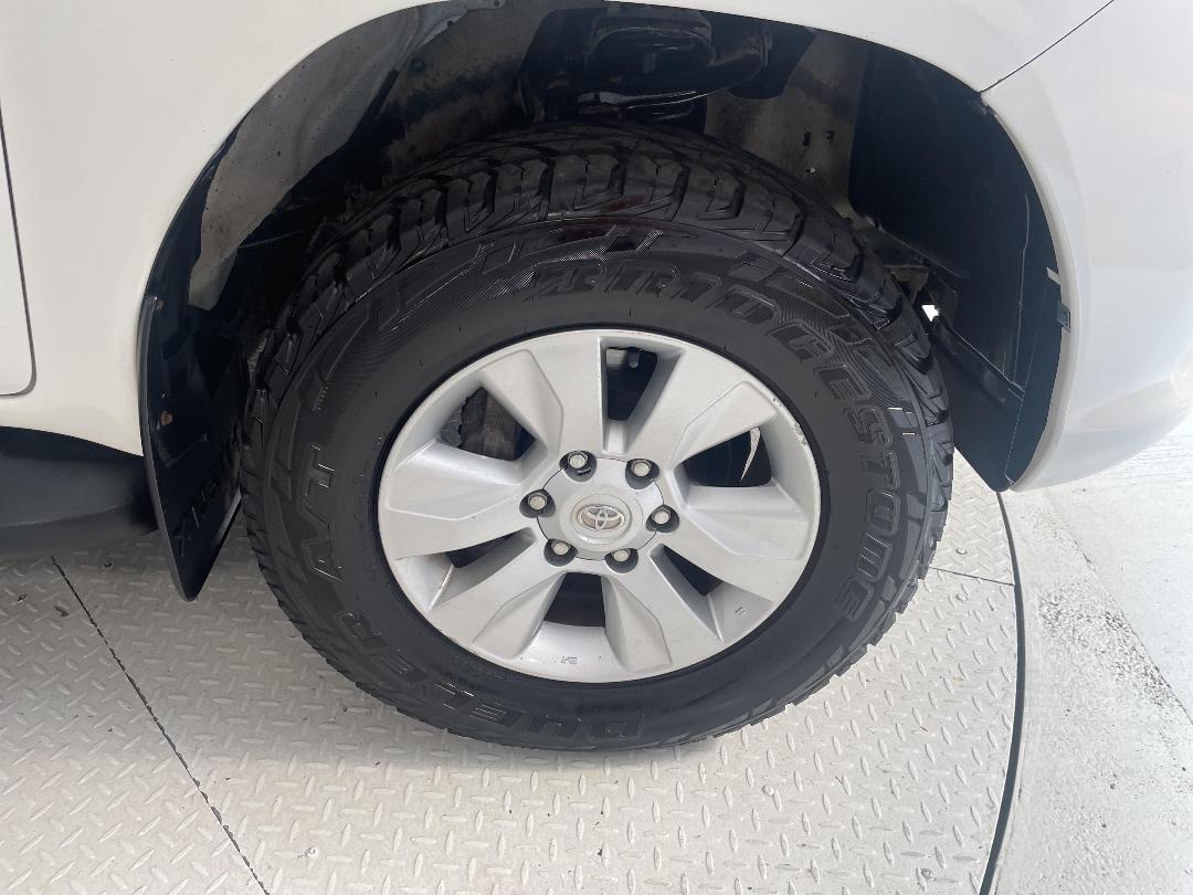 Photo '9' of Toyota Hilux Photo '9' of Toyota Hilux