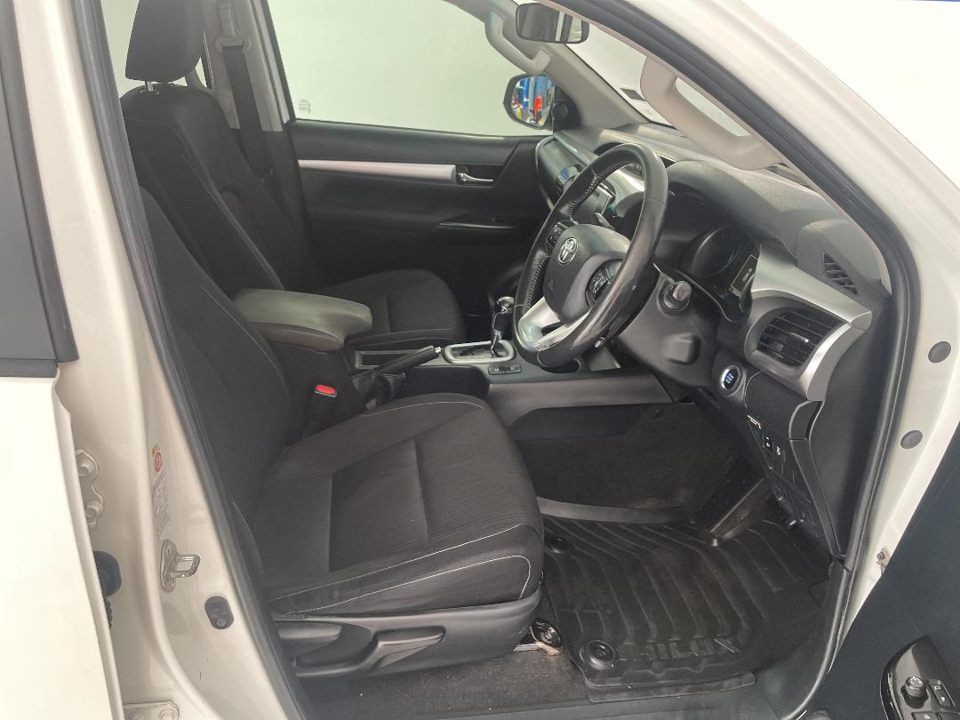 Photo '16' of Toyota Hilux Photo '16' of Toyota Hilux