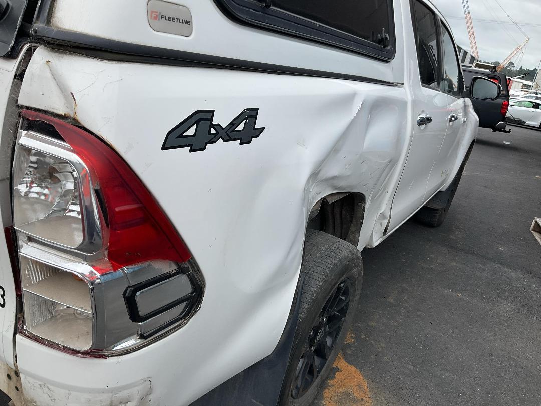 Photo '13' of Toyota Hilux SR5 TD DC Photo '13' of Toyota Hilux SR5 TD DC