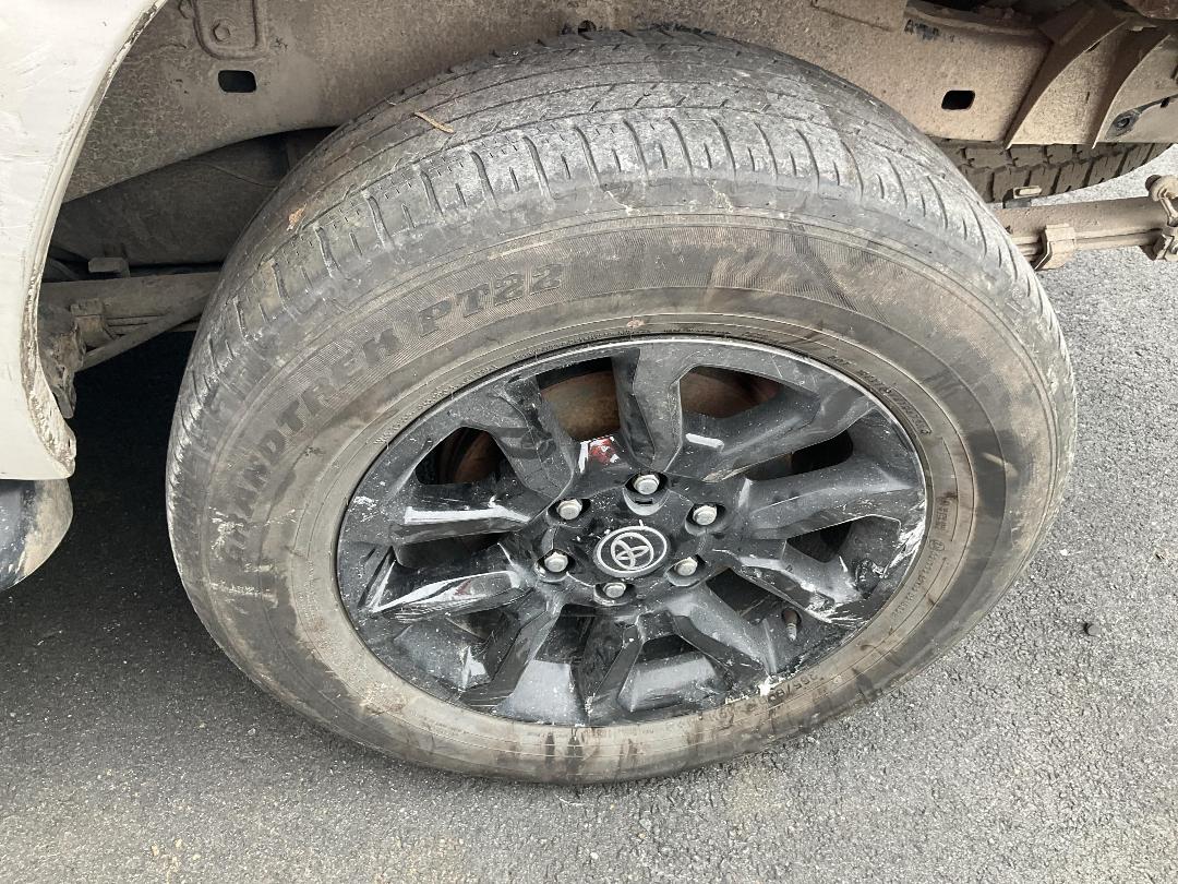 Photo '11' of Toyota Hilux SR5 TD DC Photo '11' of Toyota Hilux SR5 TD DC