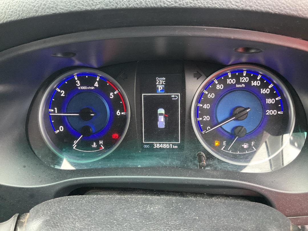 Photo '14' of Toyota Hilux SR5 TD DC Photo '14' of Toyota Hilux SR5 TD DC