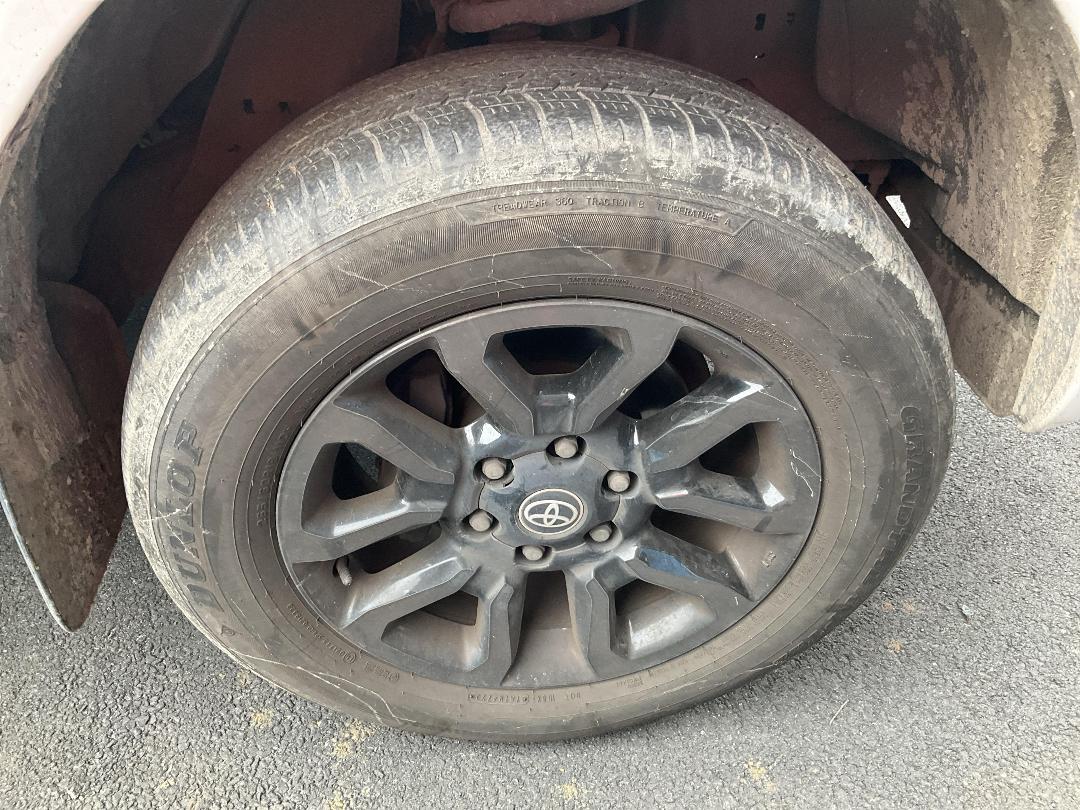 Photo '9' of Toyota Hilux SR5 TD DC Photo '9' of Toyota Hilux SR5 TD DC