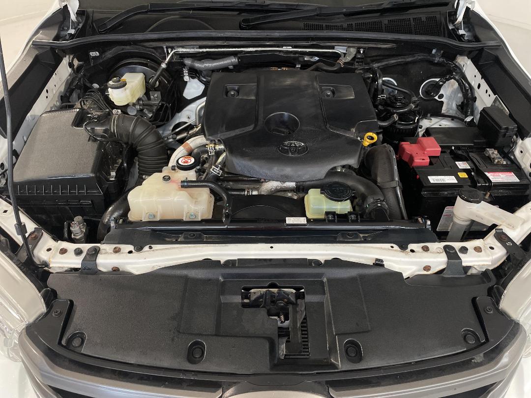 Photo '13' of Toyota Hilux